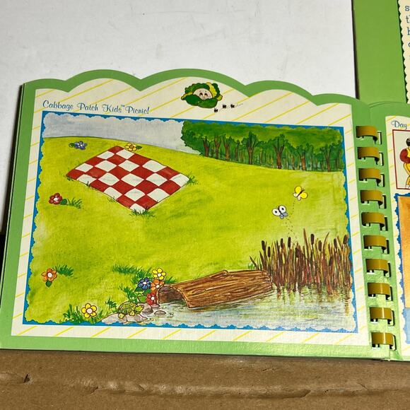 Vintage 1983 Cabbage Patch Kids Puffy Sticker Book by Diamond Toys Used Stickers - Picture 12 of 16